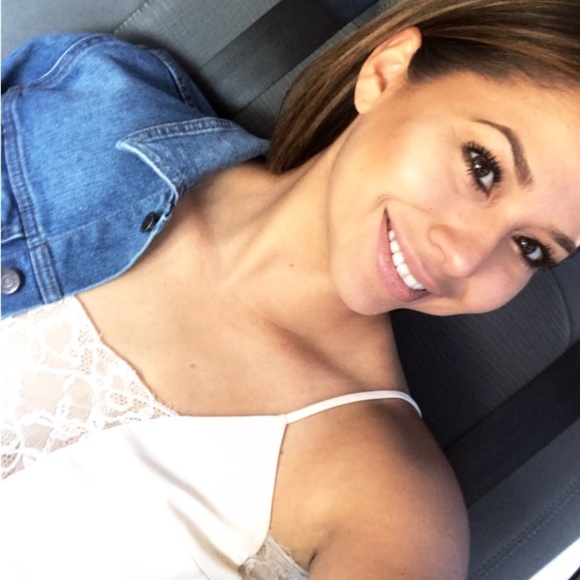 Meet your Posher, Michelle - Picture 2 of 3